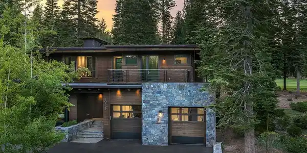 10568 Glenbrook Court, Truckee CA 96161