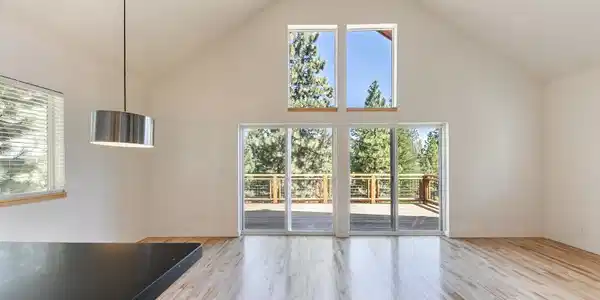 Image 4: Great room