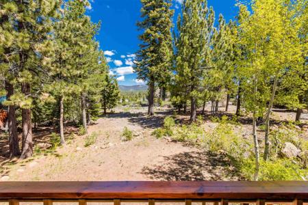12364 Viking Way