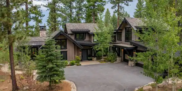 377 James McIver, Truckee CA 96161