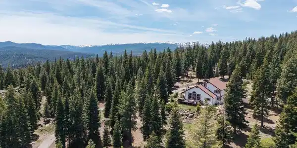 10983 Beacon Road, Truckee CA 96161
