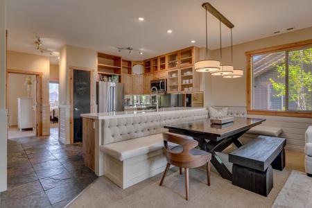 11592 Dolomite Way Unit 2, Truckee CA 96161
