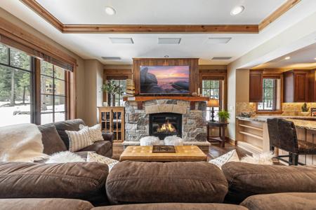 7001 Northstar Drive