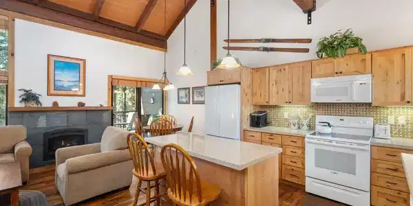 6038 Mill Camp