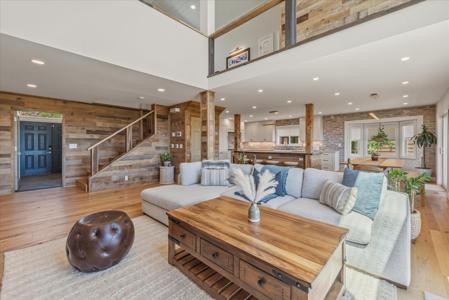 14395 Skislope Way, Truckee CA 96161-0000