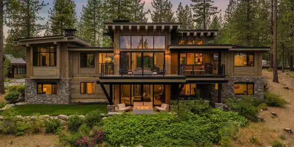 265 Laura Knight, Truckee CA 96161