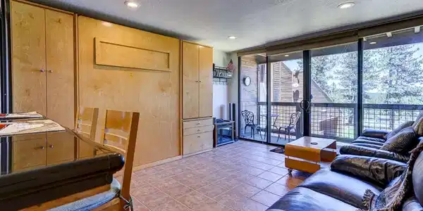 11591 Snowpeak Way # 202, Truckee CA 96161