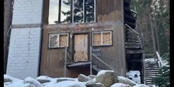 8996 Glen Drive