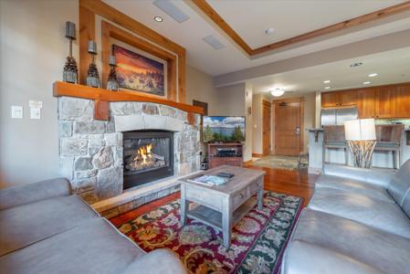 7001 Northstar Drive