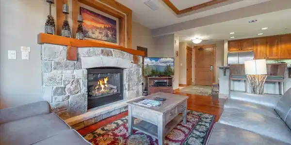 7001 Northstar Drive
