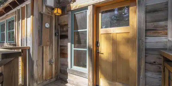 625 High Street
