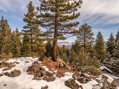 11392 Lockwood Drive, Truckee CA 96161-0000