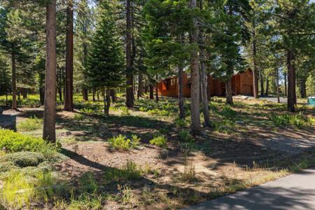 13020 Hillside Drive, Truckee CA 96161-0336