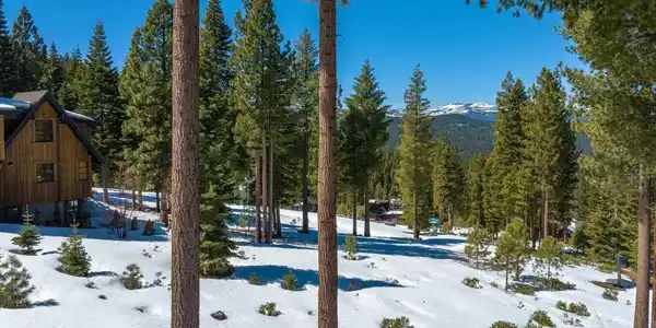 2532 N Summit Place, Truckee CA 96161
