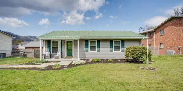 631 South Elm Avenue