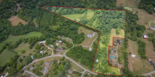 21.6 Acres Highway 81