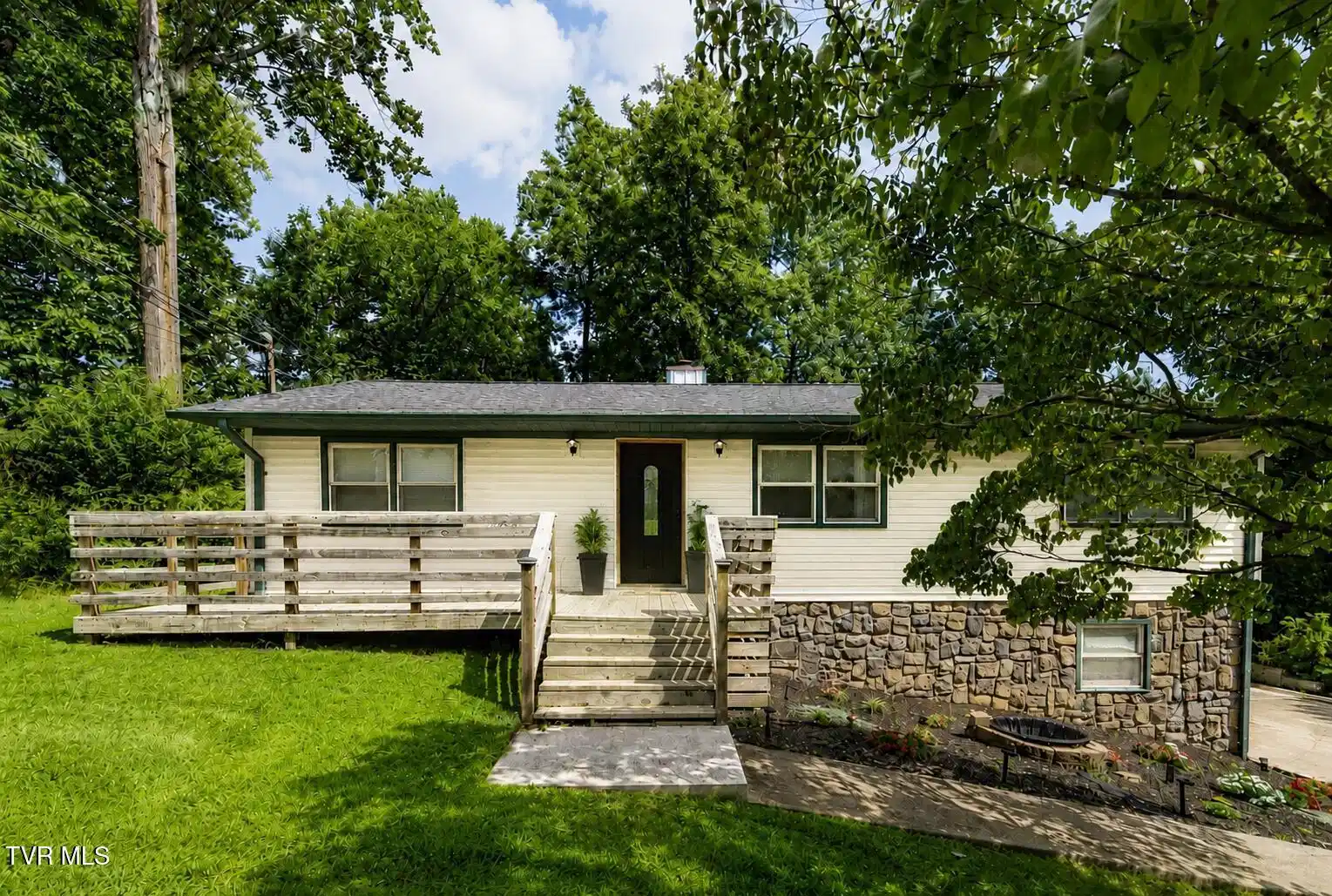Image 1: front exterior