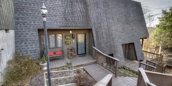 118 View Bend Street