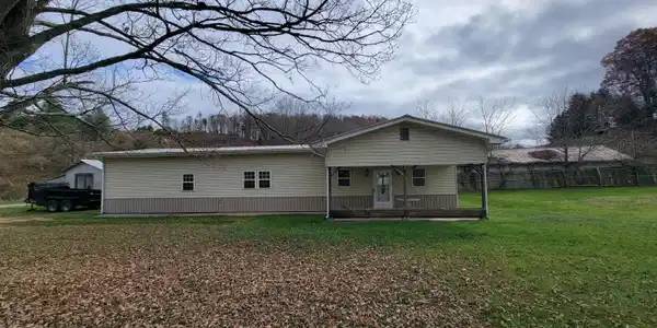 2079 Jenkins Hollow Road