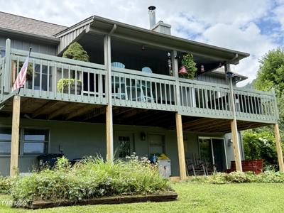 105 Orchard Meadows Lane