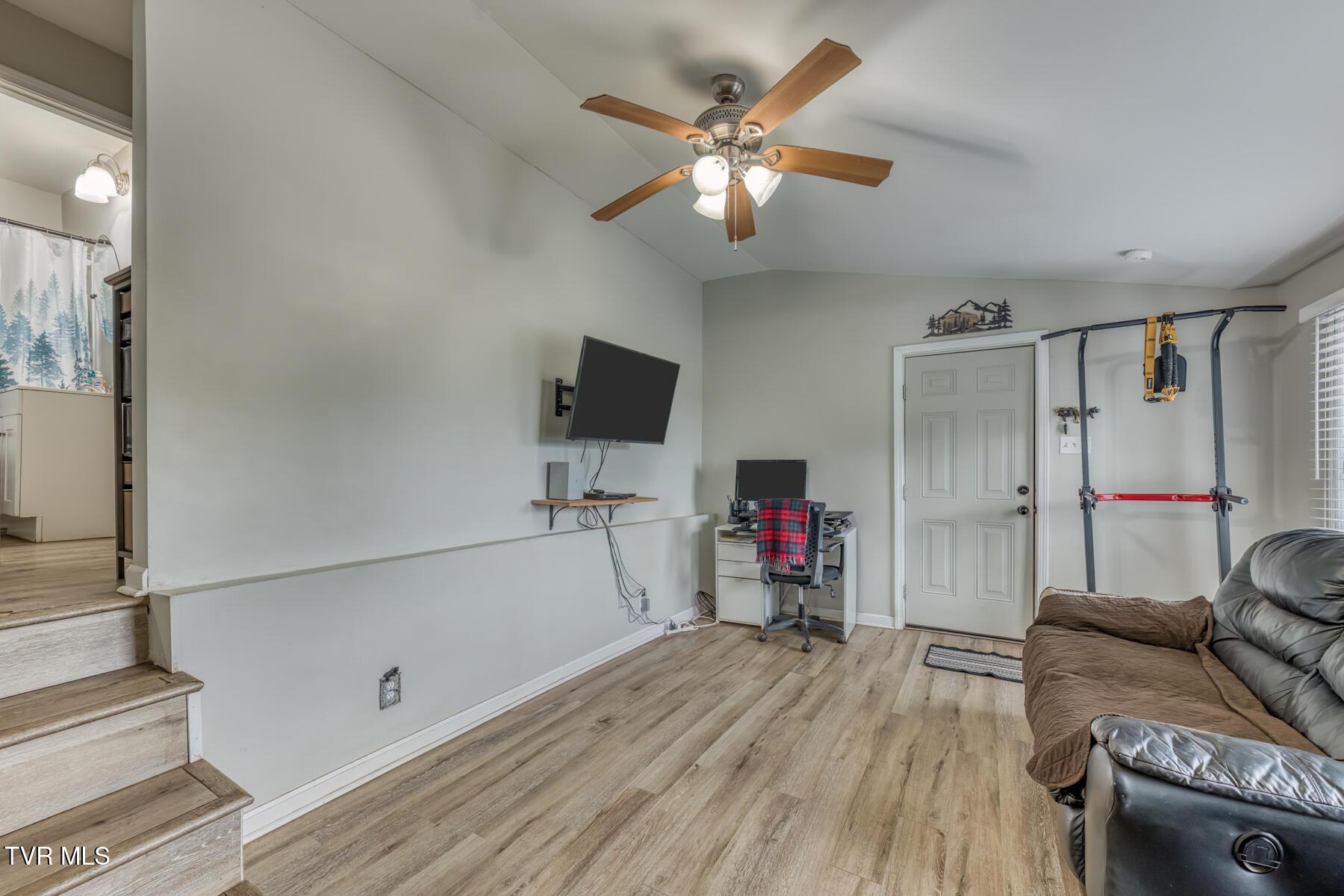 Image 4: 1259 Ridgecrest Ave-4