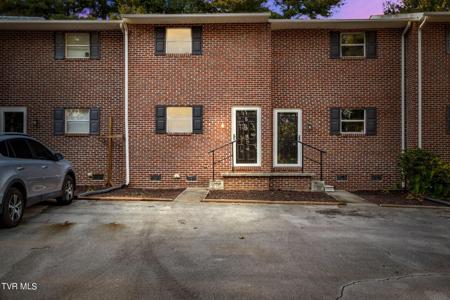 201 Ron Royce Drive