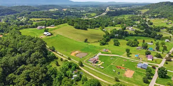 Image 4: 9-web-or-mls-DJI_0528
