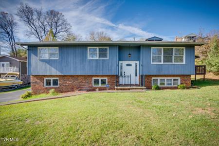 929 Starling Drive