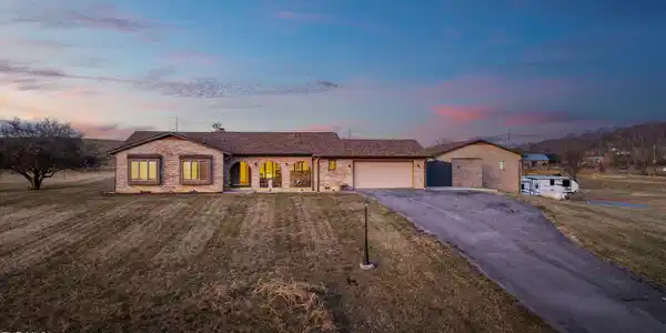 167 Cable Road