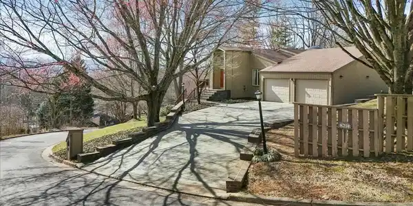 3601 Honeywood Drive