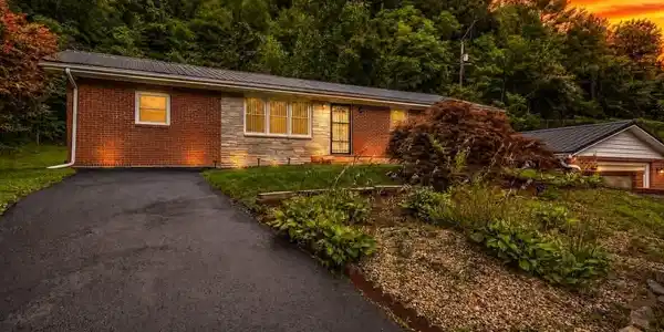 1357 Doe Creek Road