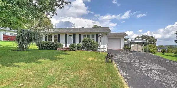 Image 3: 2-web-or-mls-226 Concord LF-2
