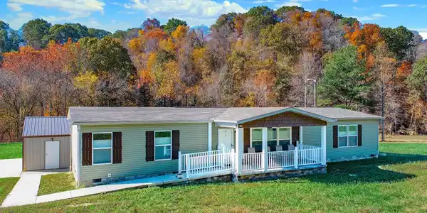 1125 Old Solomon Ferry Rd