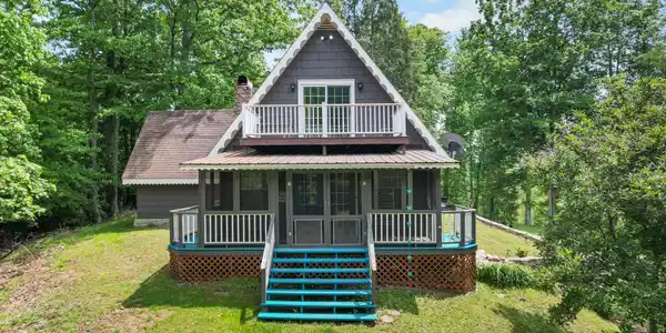 929 Noah Snyder Road