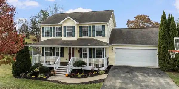 305 Walkers Bend Road