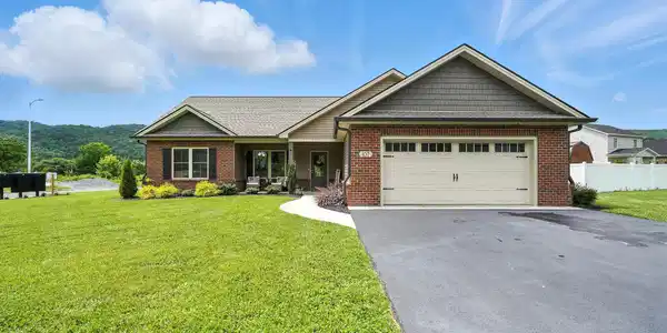 107 Ervin Loop