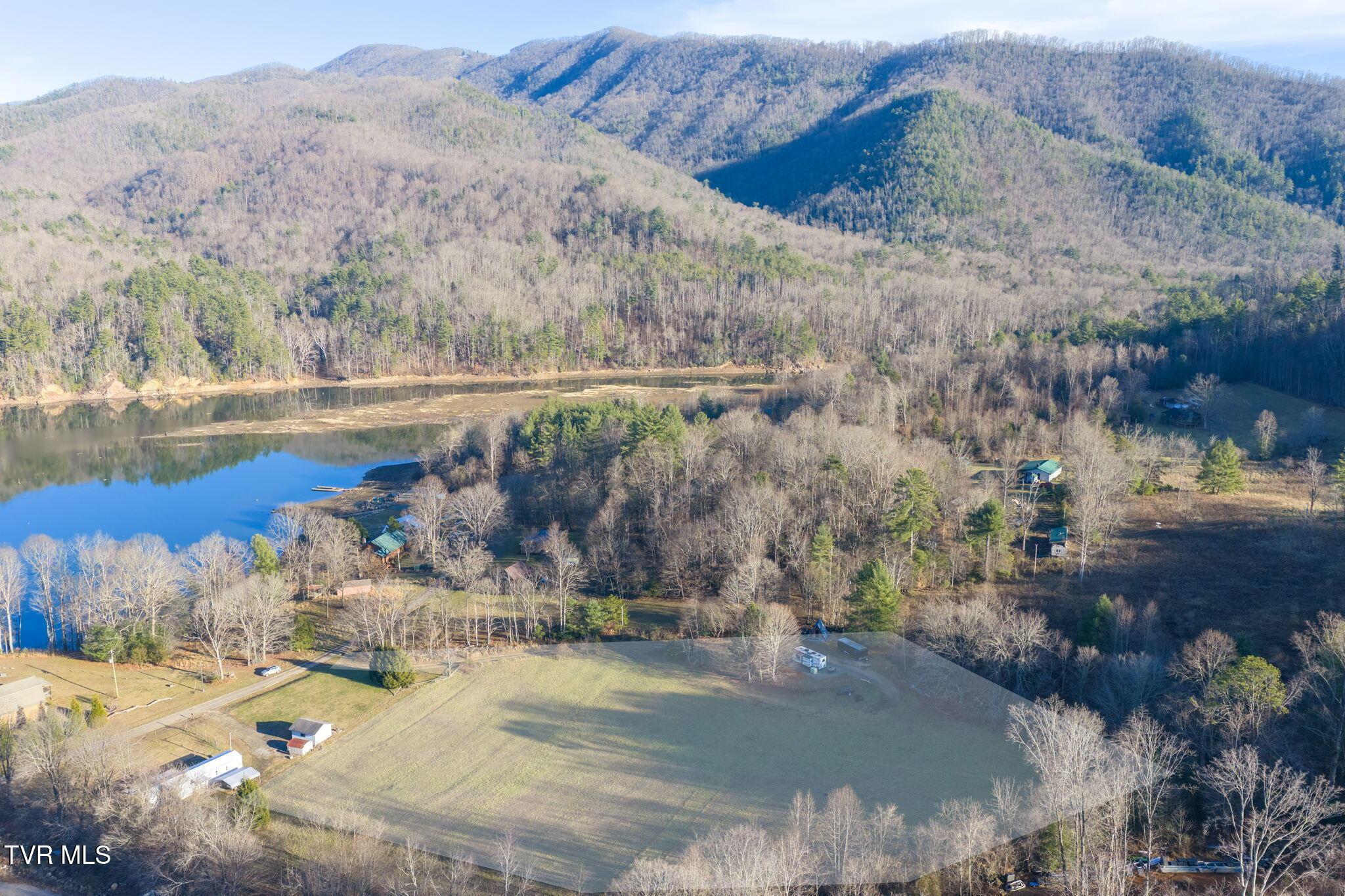 Image 1: 4-web-or-mls-DJI_20251213152139_0093_D