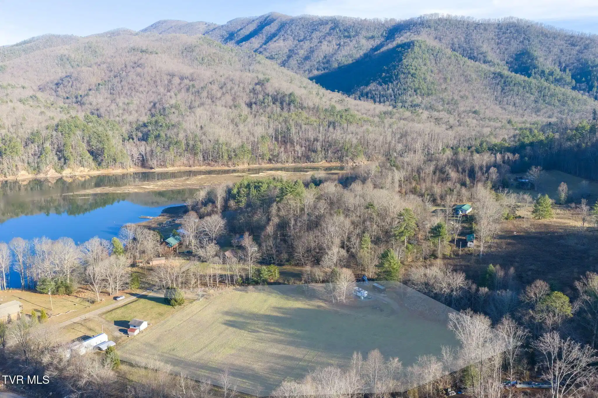 Image 1: 4-web-or-mls-DJI_20251213152139_0093_D