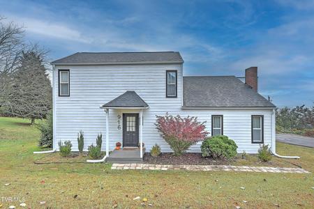 916 Starling Drive