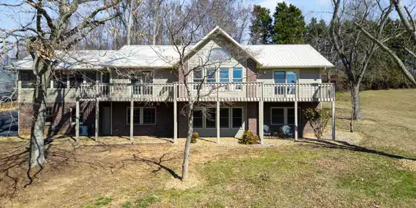 534 White Oak Circle