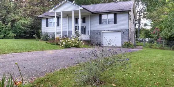 138 Garland Road