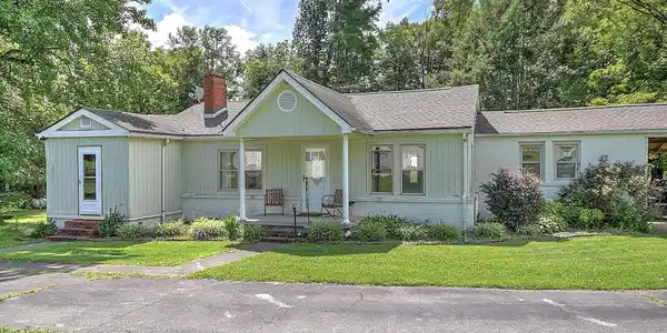 Image 2: 30-web-or-mls-852 Adkins Ln NS-4