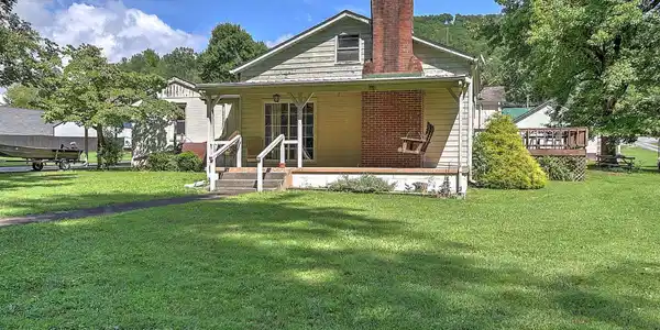 Image 4: 68-web-or-mls-852 Adkins Ln NS-42