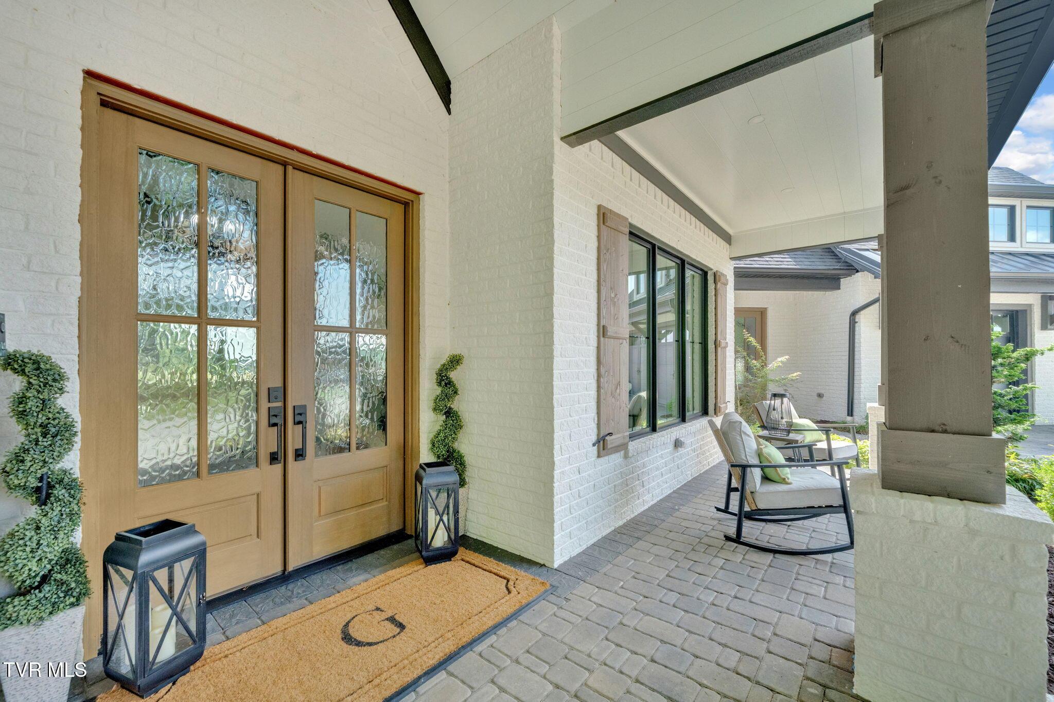 Image 2: 31-web-or-mls-DSC05140