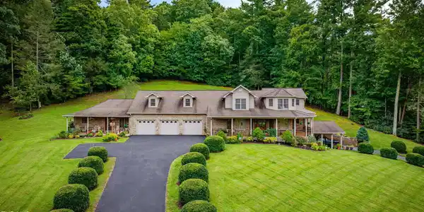 205 Fishery Loop Road