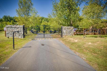 237 Mapleswamp Road