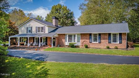 2069 Canterbury Road