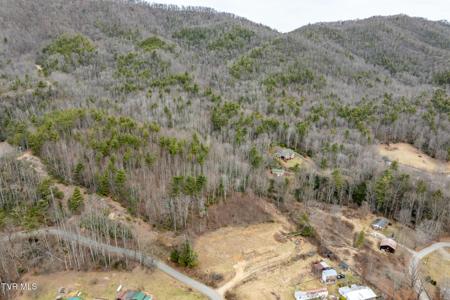 444 Cross Mountain Road