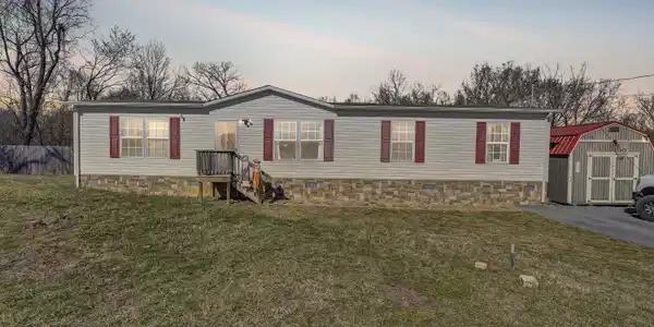 143 Carr Cemetery Road