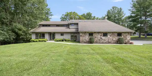 218 Lake Meadow Drive